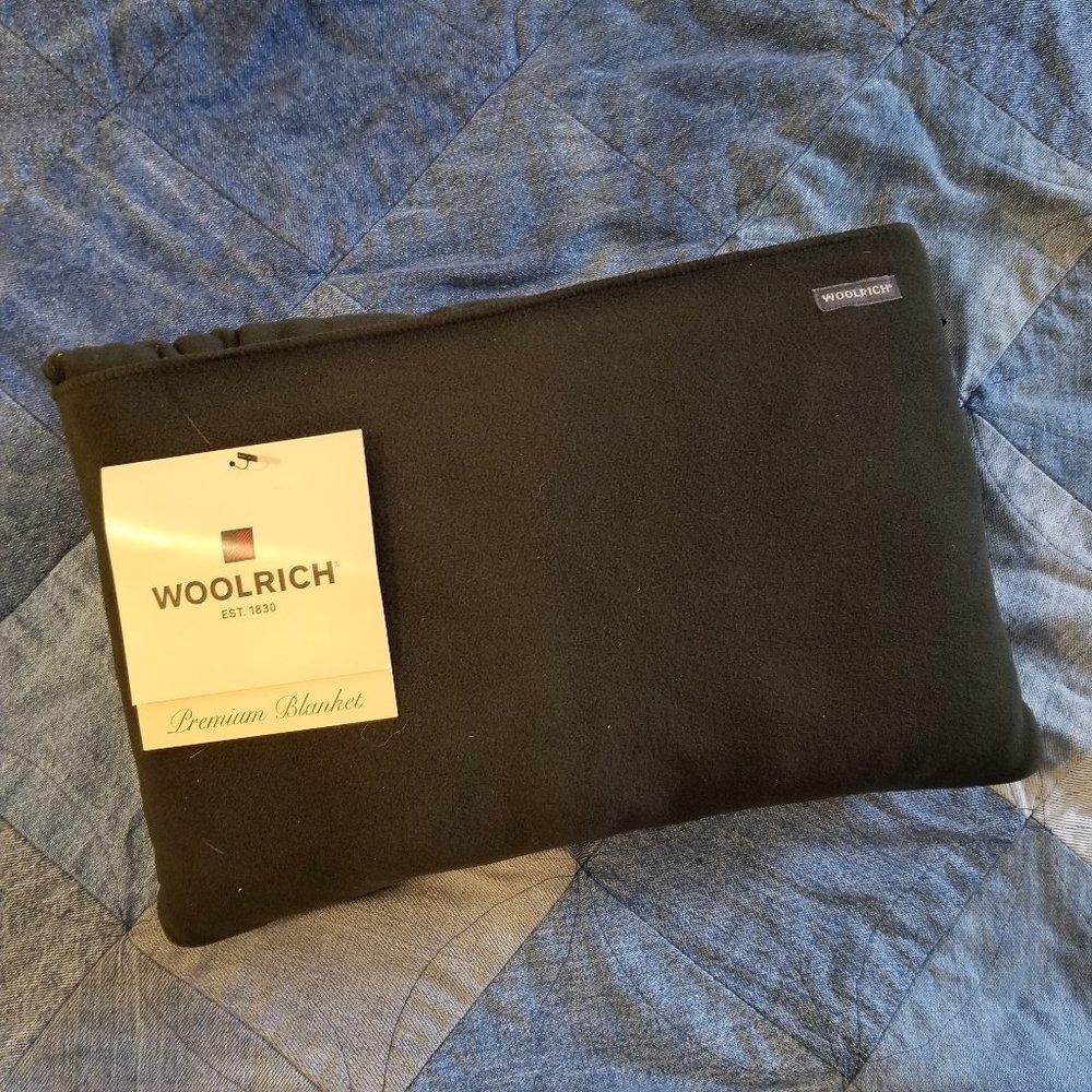 Woolrich Camp Ridge Travel Pillow/Blanket Hunter Green ***NWT***